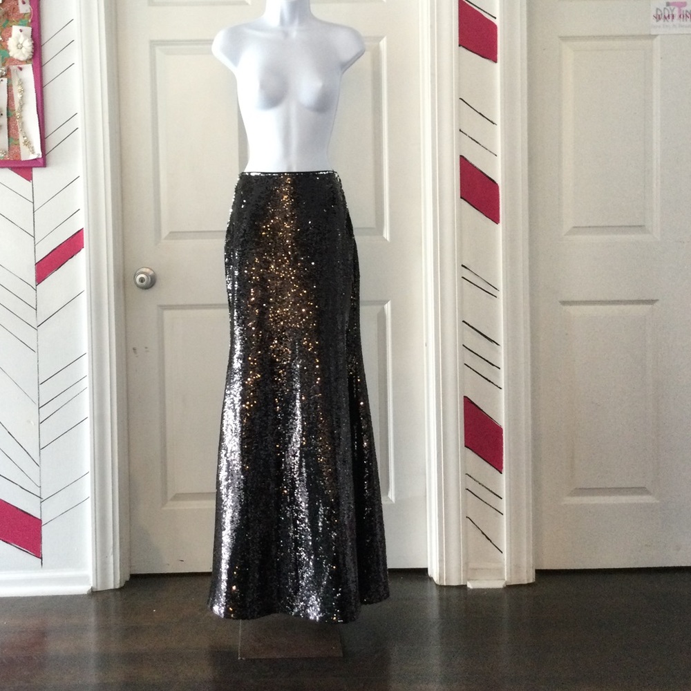 Akira Black Label A-line Long Sequined  Skirt Size Small